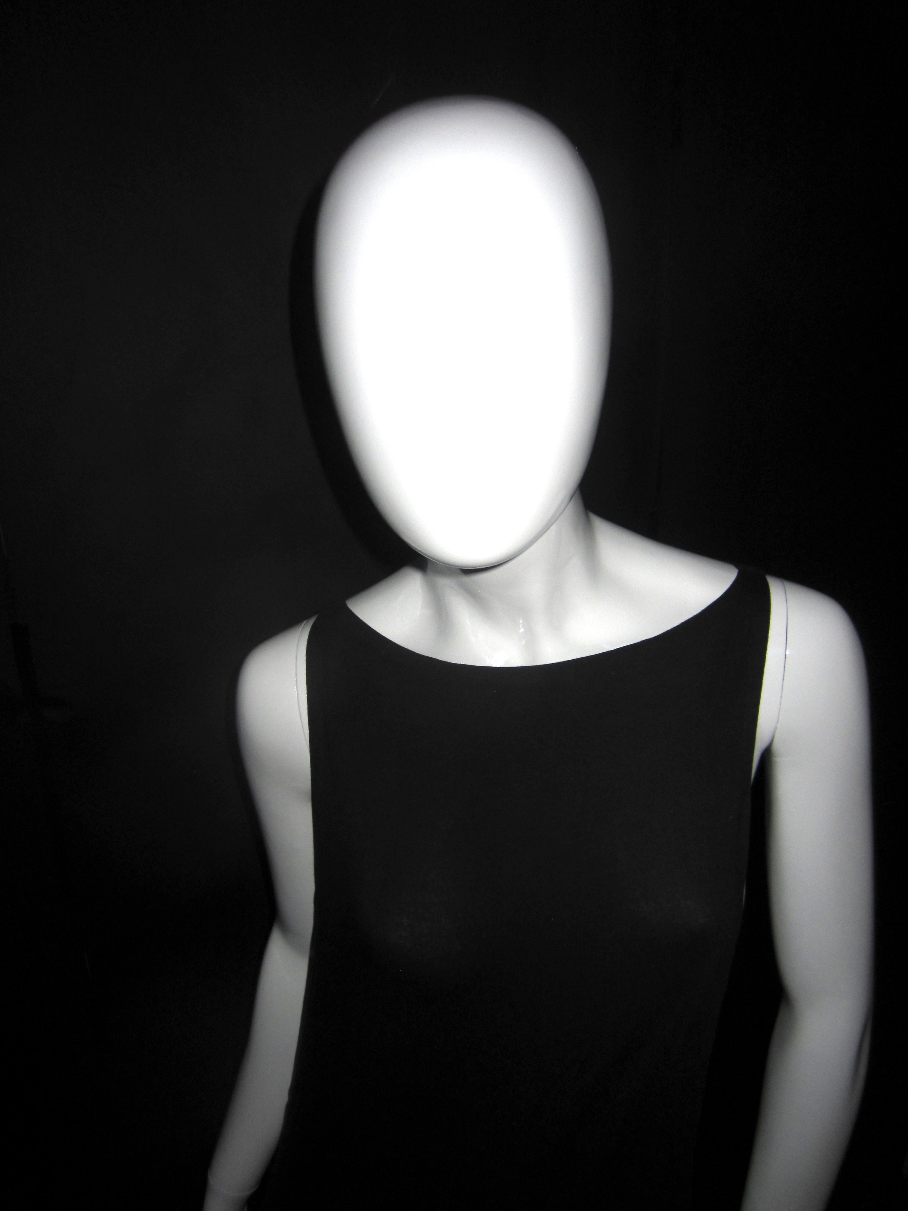 TRACE DRESS