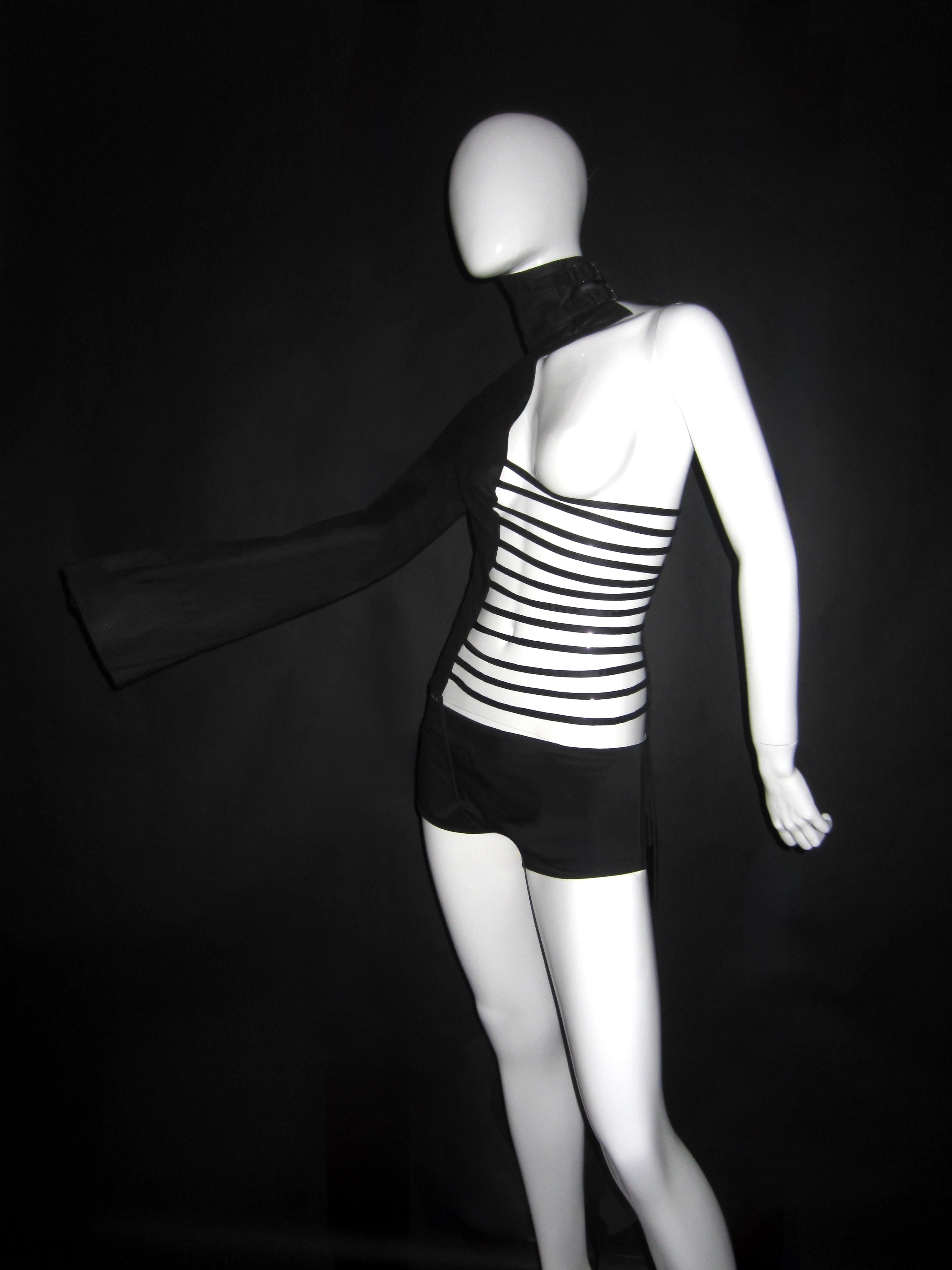 SCULPTURE JACKET