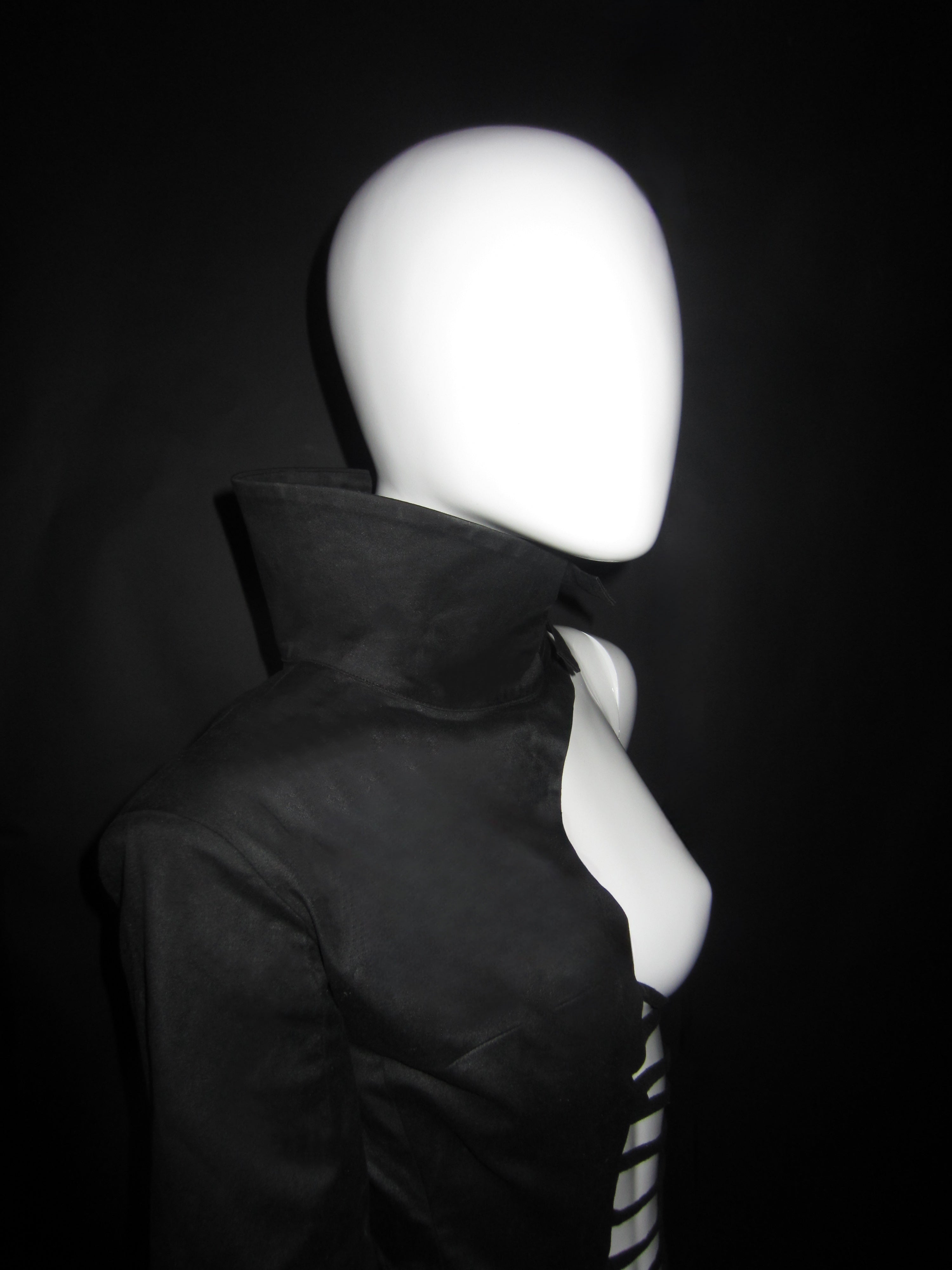 SCULPTURE JACKET