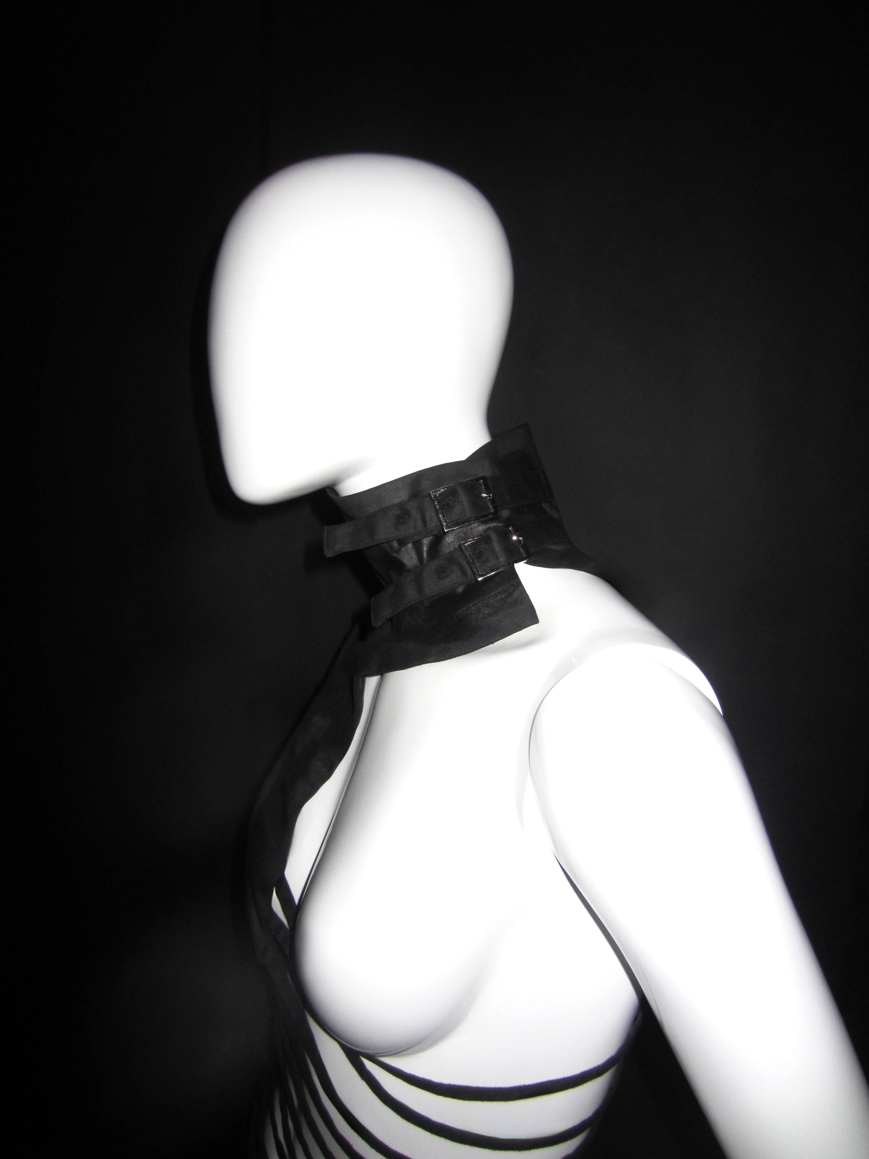 SCULPTURE JACKET